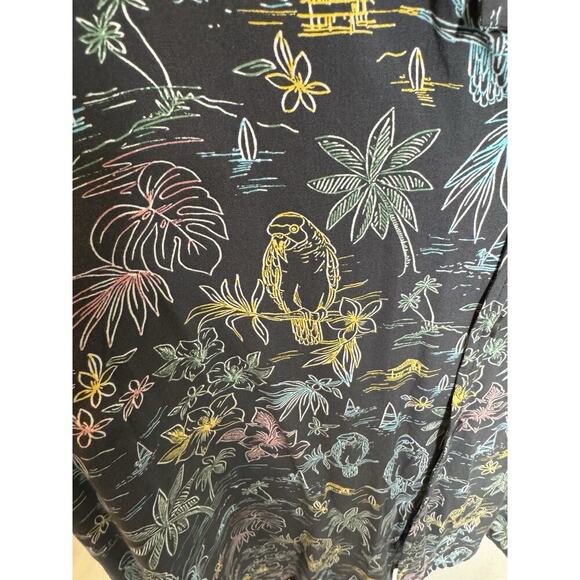 Goodfellow Shirt Mens Large Multicolor Floral Animals Hawaiian Casual Dad - Picture 3 of 5